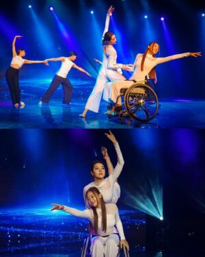 Jasmine Sim Instagram - Thankful to be a part of a meaningful series ❤️ also thankful to be able to learn a new thing while at it.

Did my first open class with zero experience in modern dance and that’s me flopping and rolling ard 😂 

All 20 episodes of #浴水重生 are now out on mewatch ✨