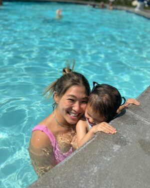 Jenna Ushkowitz Instagram - ⏰ ☀️