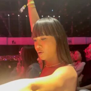 Jennie Panhan Instagram - 2 วัน 2 คอน 2 คน 2 คู่ จบ จึ้ง เก่งกันเหลือเกิน 🩷🩷💙♥️