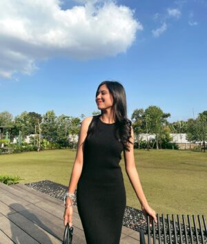 Jennifer Rachel Natasya Instagram - potraits in Bandung✨

fits : @shopkukai