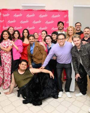 Jessica Collins Instagram - SEASON 4 IS HAPPENING!!! And it’s all because of YOU!!! Thank you to THE GREATEST FANS EVER and thank you @appletv and @lionsgatetv for letting us bring more Acapulco into the world! Beyond excited to reunite soon with all these gorgeous humans! ❤️🇲🇽🏩
#AcapulcoTV