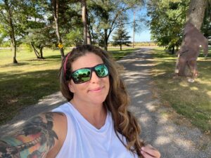 Jessica Kresa Instagram - I love our dirt road…. There’s no place like home❤️❤️