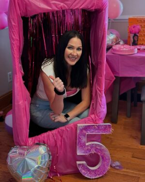 Jillian Faye Hall Instagram - Rasabelle is turning 5 in a few days! Big celebration today🩷 #birthdayparty #grand #imagranny #barbie #almost5 #selfies