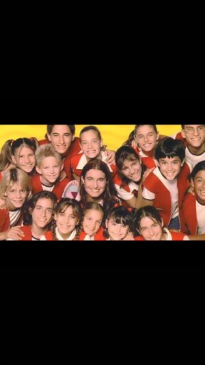 Jimena Píccolo Instagram - 29 años desde el comienzo de esta historia…
Chiquititas marcó mi infancia, me reí, lloré hice amigos. Nada de lo que escriba va poder expresar todo lo que viví y crecí en esos 4 años.
Todavía hoy 29 años después me dicen por la calle sos jime de chiquititas? 
Y ahí me doy cuenta que no solo fue
Mi infancia si no la de mucha gente.
Gracias x estos casi 30 años de cariño.
Gracias a todos lo que fuimos parte de ese proyecto hermoso !! 

SIEMPRE CHIQUITITAS ❤️