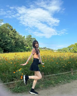 Jin Se-yeon Instagram - 즐거운 추석연휴 보내세용🌱❣️