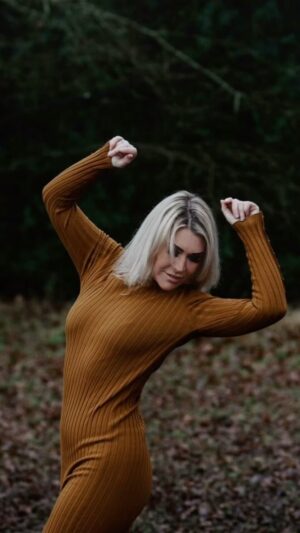 Jo O'Meara Instagram - Run in the fields 
Roll in the grass 
Dance in the rain 
And smile at the sun” 

#nature #outdoor #closer