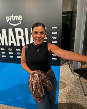 Joana Araújo Instagram - Soltar, deixar voar… o espírito, a mente e o coração. Não há nada melhor do que uma semana leve e cheia de bons momentos alegres! 
.
A paisagem da última foto 😍