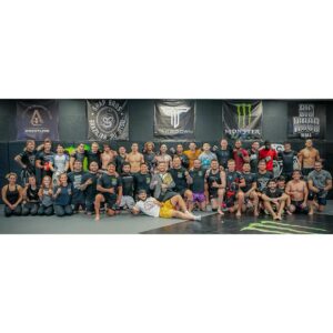 Joanne Wood Instagram - Good apples only! 🍏 🍎  @merab.dvalishvili is one of our perfect examples..he shows up, works hard, leaves his ego at the door and is one of the most humble peeps to do it all! #teamsyndicate #nevergiveup side note he hauds his wheesht whenever it’s nothing good to say 😉😂😂😂🏴󠁧󠁢󠁳󠁣󠁴󠁿