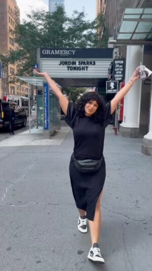 Jordin Sparks Instagram - Tonight’s the night NYC! Limited tickets remain to see Jordin Sparks at Gramercy Theatre - show starts at 8pm ✨

🎫 Link in bio