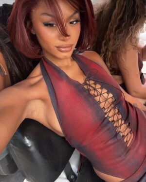 Jorja Douglas Instagram - The bob is mine x