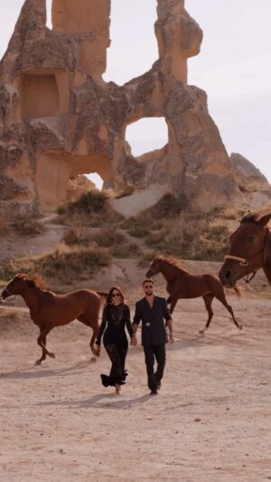 Julia Flabat Instagram - Un moment unique 🩶🐎
-
Si tu devais décrire cette vidéo en un mot, tu dirais quoi ?
-
📍Cappadoce 🇹🇷