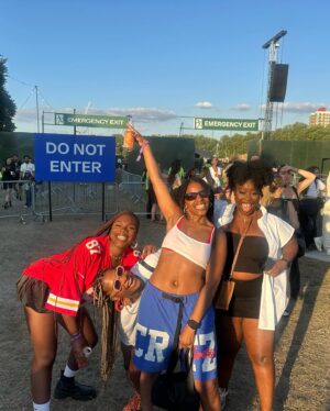 Julie Adenuga Instagram - All Points East ❤️