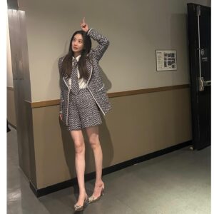 Jung Ryeo-won Instagram - heejin is back-❤️
<감독판 2024 내이름은 김삼순> 은
6일부터 wavve 에서 만나보실수 있어요.