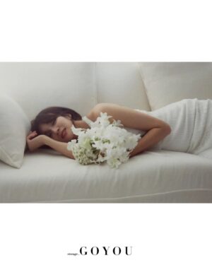 Jung Yoo-min Instagram - 👰🏻💕💐

Studio @studio.goyou
Dress @leeseungjin_official
Hair&Makeup @doheeeee_ @joseon___ @g__medal
Film @odayo_official
Flower @olorflower
Planner @joohee.ple @verygoodwedding