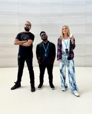 Justine Ezarik Instagram - “It’s Growtime” 😜 #AppleEvent