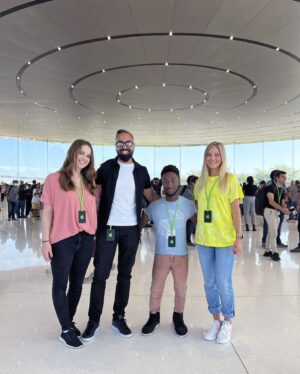 Justine Ezarik Instagram - “It’s Growtime” 😜 #AppleEvent