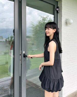Kang Han-na Instagram - 여름이 끝나기 전에 사진털이📷