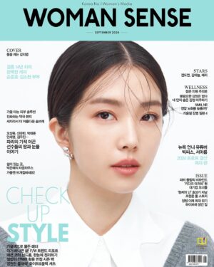 Kang Ji-young Instagram - 제게 화보 촬영은 익숙해지지 않는 ‘새로움’ 그 자체인 것 같아요. 담아주신 손길들, 기회주신 우먼센스 에디터 분들 정말 고맙습니다.

커버 인터뷰와 함께 @iwomansense 우먼센스 9월 호에 담겨있어요

아, 저의 원픽 사진은 말이죠…더보기