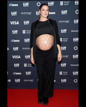 Kaniehtiio Horn Instagram - Premiere. Seeds. 
🌽  corn seed belly chain and earrings by the amazing @jenniferyoungerdesigns 
Suit - @aritzia 
Shoes - @stellamccartney 
Make up and hair - @sabrinarinaldimakeup 

#tiff