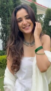 Actress Kanikka Kapur HD Photos and Wallpapers November 2024