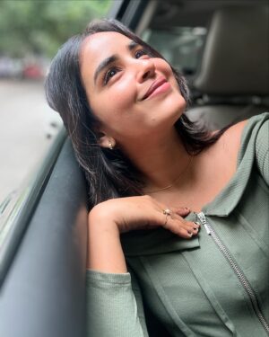 Kanmani Manoharan Instagram - #kanmanimanoharan✨