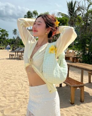 Kanyaphak Pongsak Instagram - 🌼🌸 | @meskmuse