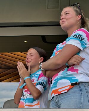 Kara Keough Instagram - Alex,
I don’t know crap about soccer, but watching you play the last 17 years has felt a lot like witnessing a hero’s journey. I’ve cheered along as you’ve taken on the gauntlet that has been your life and earned genuine respect from a wider and wider circle, until the whole world couldn’t help but tip their cap to you. A salute to a trailblazer who does so much for sports, for women, for girls, but also for her friends and family. Being really really really really good at soccer is only the 70th best thing about you, but last night, as you walked off the pitch, I looked around at a stadium full of crying and smiling little girls. I watched moms and dads hugging their daughters, reassuring them - “It’s okay, it’s gonna be okay.” And they’re right. Because of you and all that you’ve done on and off the field, it IS gonna be okay. So while a stadium full of little dreamers saw their hero hang up her boots last night, they’ll soon see that this doesn’t mean you’ve taken off your cape. Can’t wait to see what you do next, Al.