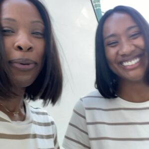 Karimah Westbrook Instagram - You’re seeing double. 👩🏾👩🏾 #OnSet #BTS