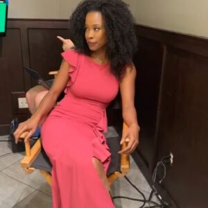 Karimah Westbrook Instagram - When I left Vancouver, I went straight to Atlanta. “You can call me Maddie now”. New work, new look, another story to tell. Look at God. I’ve been wanting to do a movie. Soooo thankful! #BTS