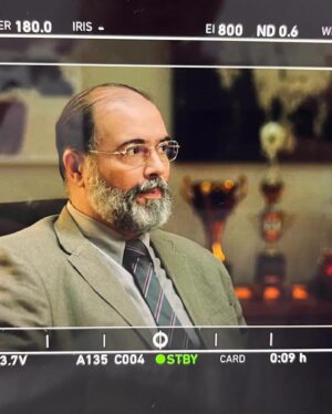 Karine Teles Instagram - Terminaram as filmagens de Salve Rosa! Feliz, exausta e muito grata! Filme difícil e desafiador, personagem mais ainda… Mas tinha essa equipe! Tinha essa diretora @susannalira ! Firme, leve e generosa! Tinha esse elenco e tinha essa parceira maravilhosa @klarafgcastanho . Como ela mesma diz: que sorte que é a gente!  Terminamos de filmar e ainda assim,  isso é só o começo. Tem muito trabalho pela frente, mas ano que vem o filme estreia! Cinema… Essa mágica! Te amo! #cinema #atriz #elenco #diretora #susannalira #klaracastanho #salverosa #contraocinemapatriarcalmulheresnoaudiovisual