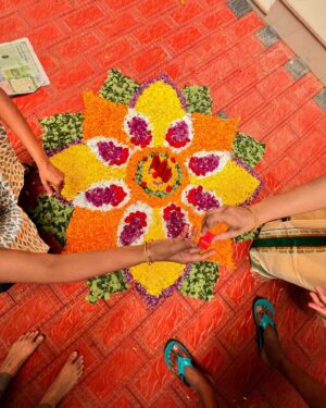Karthika Muralidharan Instagram - Onam 2024 
Graced by Family , Friends , Food , Flowers , Farms and a whole lott of cuddles and love 
🌼💐🌻🌸🌺🌷🪻🪷💖💝💞