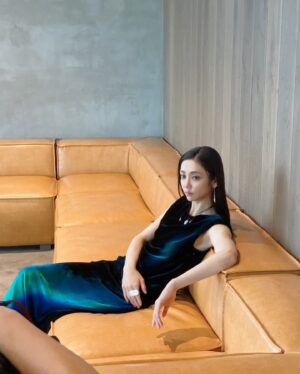 Kasumi Yamaya Instagram - オフショット

👗　@misaki28t  @stylist_misakitakahashi 
💄　@shiori_nagata 

thank you @taka_stroller.pr 

#山谷花純 #海のはじまり 
#cinoh