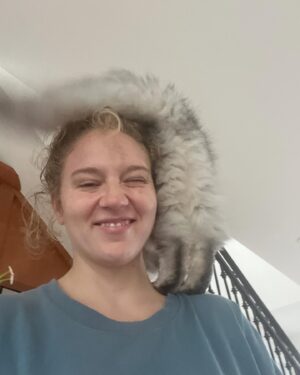 Kat Cunning Instagram - Transgender childless cat alien here just sayin wuddup!

#transgenderchildlesscatalien
#debate