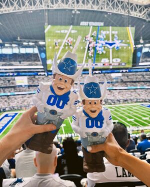 Kathryn Dunn Instagram - ✨new emotional support cup unlocked✨ 

#dallascowboys #cowboysnation #dallastexas