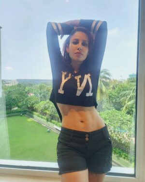 Kavya Keeran Instagram - peace corners 😌 🤩
.
.
.
.
#fashiongram #style #ig #fashion #instafeed #glamlook #hotpants #explorepage # #feed #viraltrend #trending #viralpics #trendingsong #instatrending @instagram #kavyakeeran