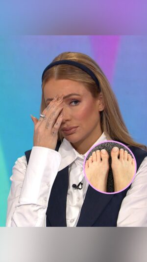 Kaye Adams Instagram - “I’ve been called a lot of things in my life, but never dry” 🤣

What do your feet say about your health? We had our feet analysed by a podiatrist to give us the down low on our trotters! 🦶

#loosewomen