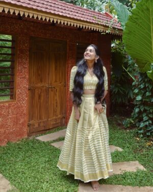 Keerthana Sreekumar Instagram - made you look 

Outfit @lass_designs_ 
Makeup @zintos_makeup_official 
Shot by @sajeev_janardhanan_photography
Location @athirapilly_sreenilayam_resort
