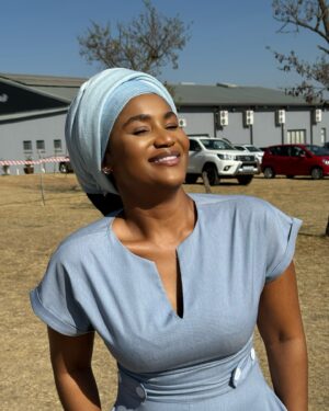 Keke Mphuthi Instagram - Don’t worry about anything instead, pray about everything. Tell God what you need, and thank him for all he has done. Then you will experience God’s peace which exceeds anything we can understand. His peace will guard our hearts and minds as you live in Christ Jesus.

Happy Sunday afternoon FAM 🤍

#sunday #prayer #godisgood #church #peace #viralreels #fyp #lovequotes #peace #gratitude #faith