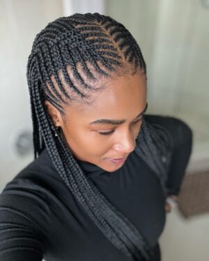 Keke Mphuthi Instagram - This was absolutely without a doubt an easy pic for me … love everything about braids and when I saw this french from a tiktoker called @fufu_the_hairdresser  I took it with me and ran to @lillyshair_  to challenge her to pull it off.

Basically what I got VS what I asked for was spot on🫶🏼🤍 
Black girl magic ✨ 

#hair #braids #cornrows #tribal #tribalbraids #fusion #insta #instagram #instagood
