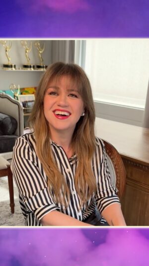 Kelly Clarkson Instagram - On September 4th, he asked me what day it was 😉 Cheers to 22 years!
