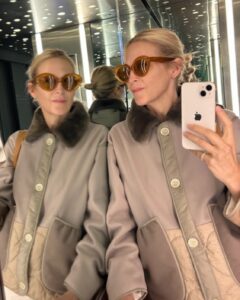 Actress Kelly Rutherford HD Photos and Wallpapers January 2025