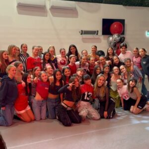 Kelly Sweeney Instagram - my goal as a teacher has always been to change the lives of my students, but I’ve found that they often change mine. ❤️
I’ve been training @faith.hedley for almost 2 years now, and for her 13th birthday, she invited me to australia to celebrate and surprise her friends with a class. not only am i honored, but i’m so grateful to have shared this special moment with my faithy. thank you faith and family for having me… and obv having bestie there was the cherry on top @gianina 🥳 til the next!! 🎉
