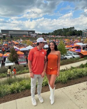 Kendall Vertes Instagram - Continuing my college tour 🐅🧡