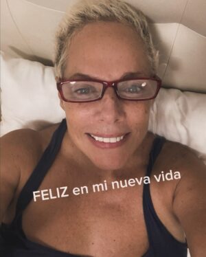 Kenia Gascón Instagram - Es increíble que cuando se es feliz todo lo demás es secundario.
