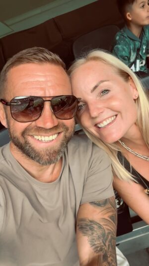 Kerry Ellis Instagram - Date night part 2 #anniversary13yrs @spursofficial @tottenhamhotspurstadium @towns88