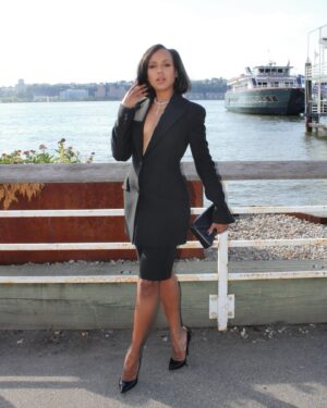 Kerry Washington Instagram - All black, no nonsense. @michaelkors did not come to play 👏🏾👏🏾👏🏾 #NYFW
