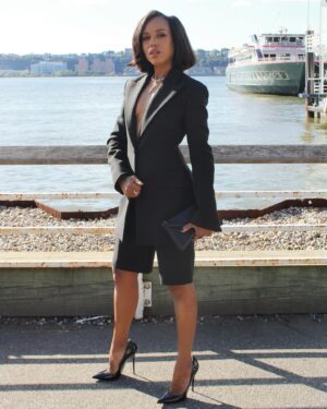 Kerry Washington Instagram - All black, no nonsense. @michaelkors did not come to play 👏🏾👏🏾👏🏾 #NYFW