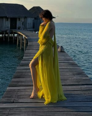 Khánh Linh Instagram - This dress is such a beautiful song..