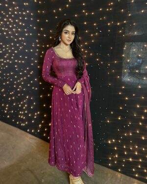 Khushi Dubey Instagram - Starrryyy✨♥️ 
Believerrr!…..
#khushidubey #love #dreamy