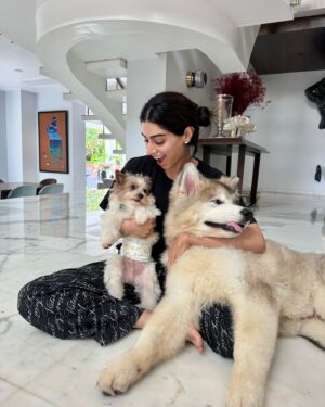 Khushi Kapoor Instagram - My ❤️🏡